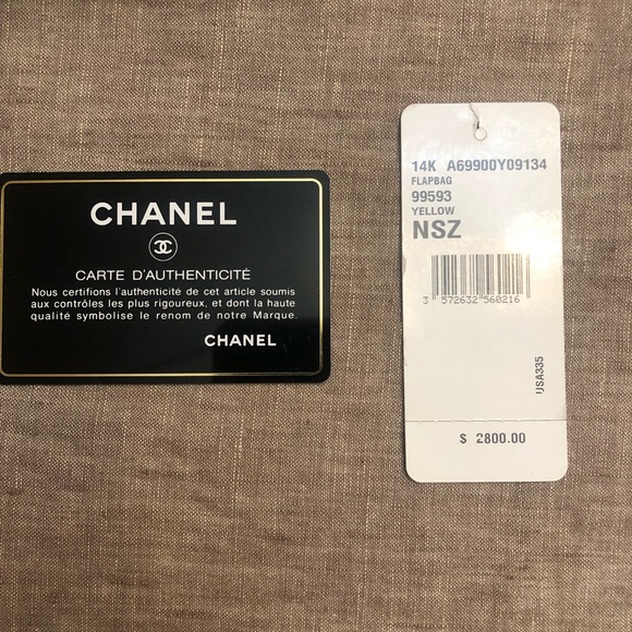 Sold sold don’t buy Chanel Yellow Velvet Classic - Picture 8 of 10